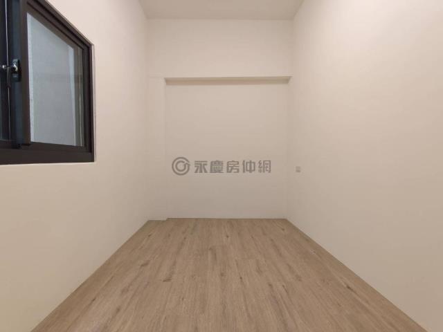 新興區透天-7