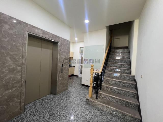 高雄苓雅透天-5