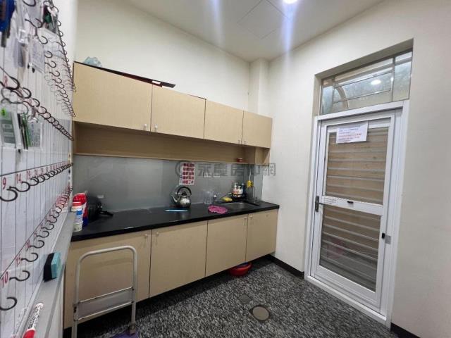 高雄苓雅透天-7